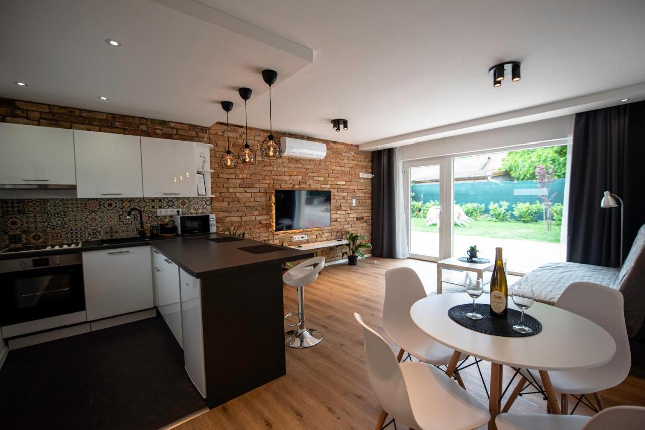 Pitypang Apartman Kapolnasnyek Екстериор снимка